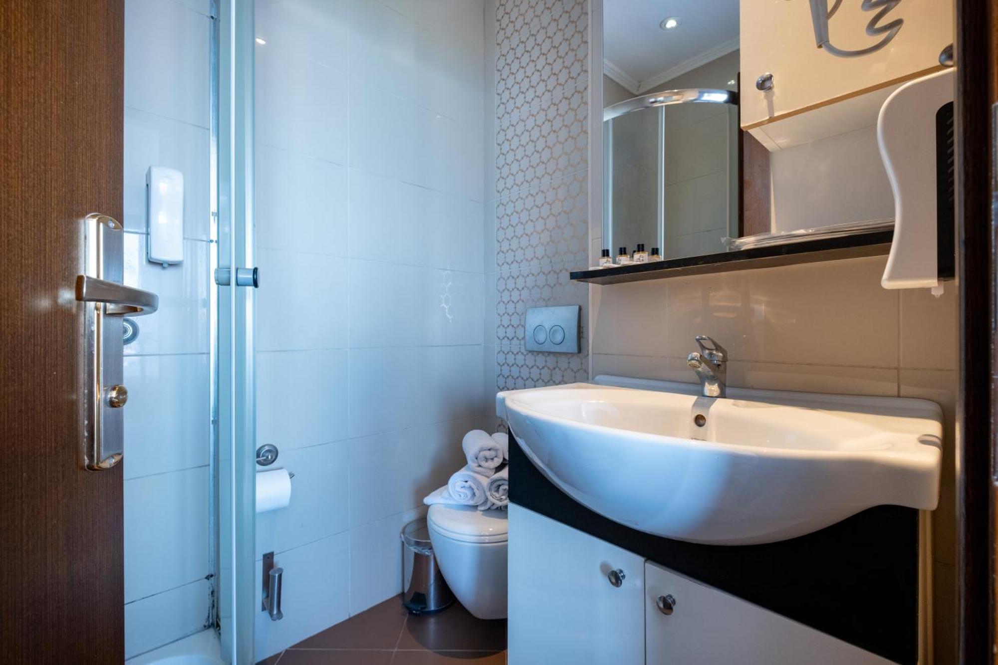 Mangana Konak Hotel Istanbul Bagian luar foto